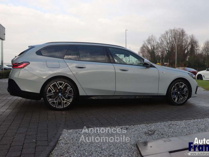 BMW i5 40 TOUR M-SPORT PANO SUSP PRO 360CAM B&W - 8