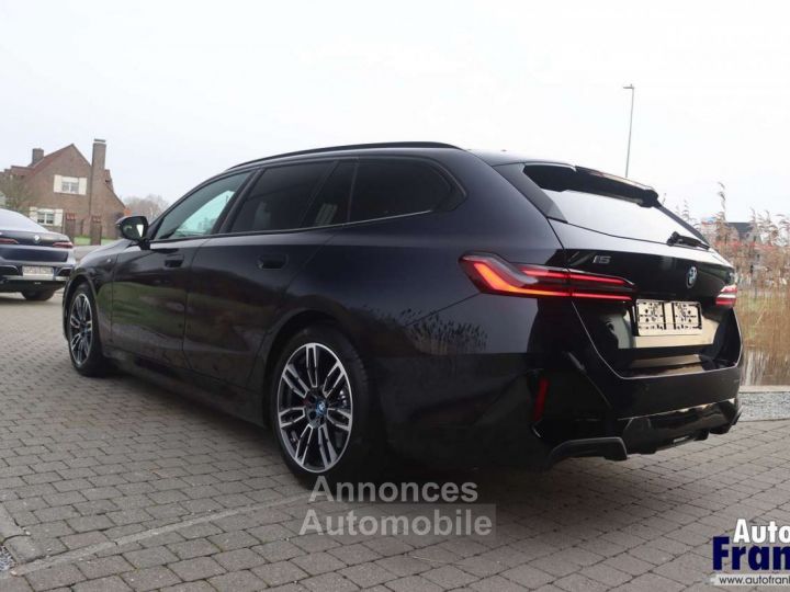 BMW i5 BREAK 40 M-SPORT PANO 360CAM TRKHK H&K - 5