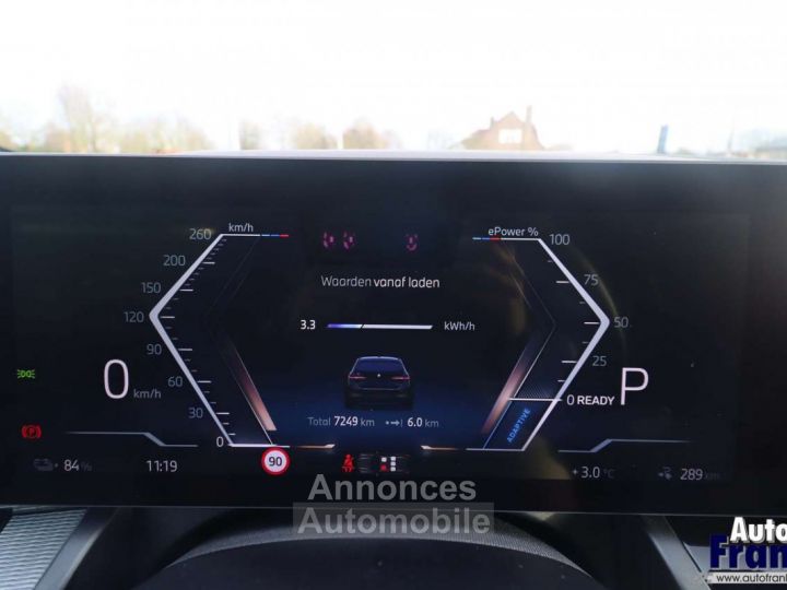 BMW i5 BREAK 40 M-SPORT PANO 360CAM TRKHK H&K - 33