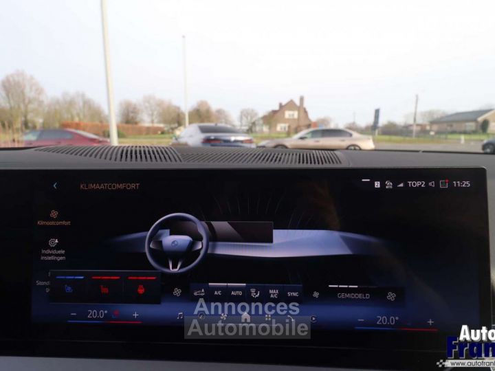 BMW i5 BREAK 40 M-SPORT PANO 360CAM TRKHK H&K - 46