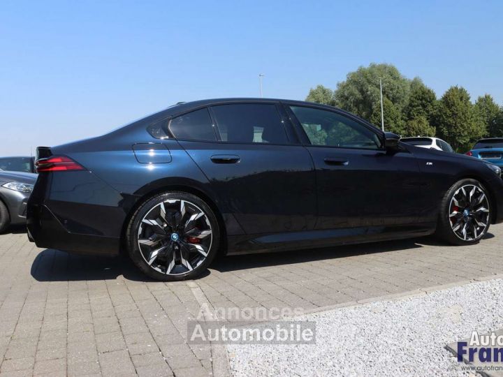 BMW i5 M60 M-SPORT-PRO 360CAM PANO CARBON 21 - 8