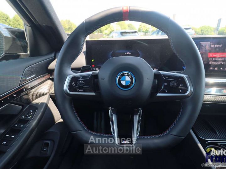 BMW i5 M60 M-SPORT-PRO 360CAM PANO CARBON 21 - 29