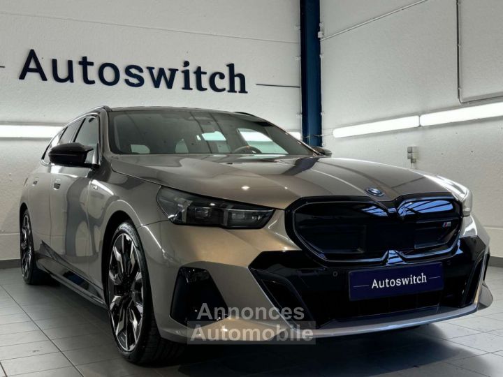 BMW i5 M60 xDrive Touring M Sport Pro-Prof-Comf-Travel - 1