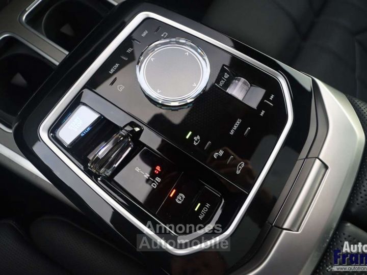 BMW i7 60 M-SPORT EXEC DRIVE PRO LOUNGE SEATS 21 - 50