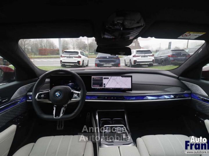 BMW i7 60 SPORT-PRO TV B&W TREKHK LOUNGE FULL - 33