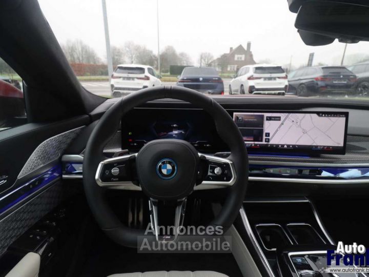 BMW i7 60 SPORT-PRO TV B&W TREKHK LOUNGE FULL - 35