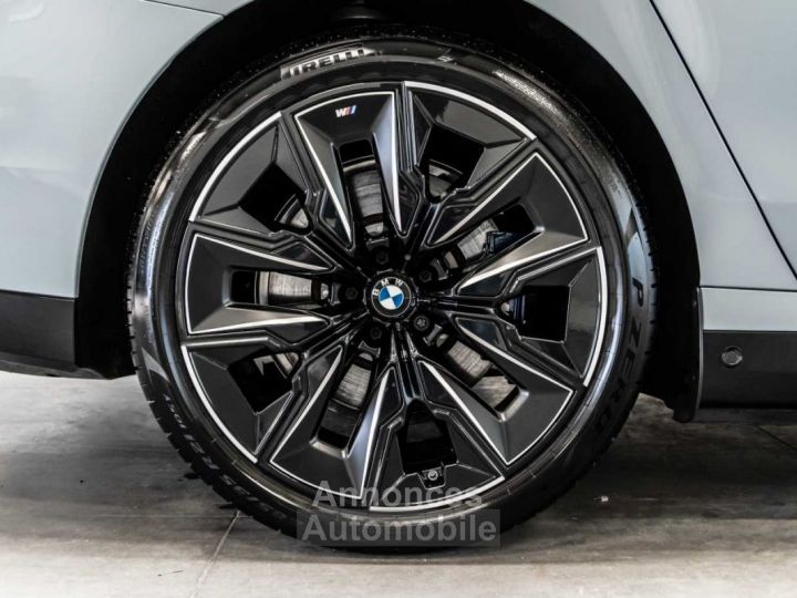 BMW i7 xDrive60 M Sport Executive TV ACC Bowers Crystal - 49