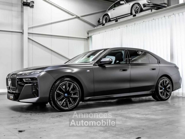 BMW i7 xDrive60 M Sport Massage Bowers SkyLounge ACC HUD - 4