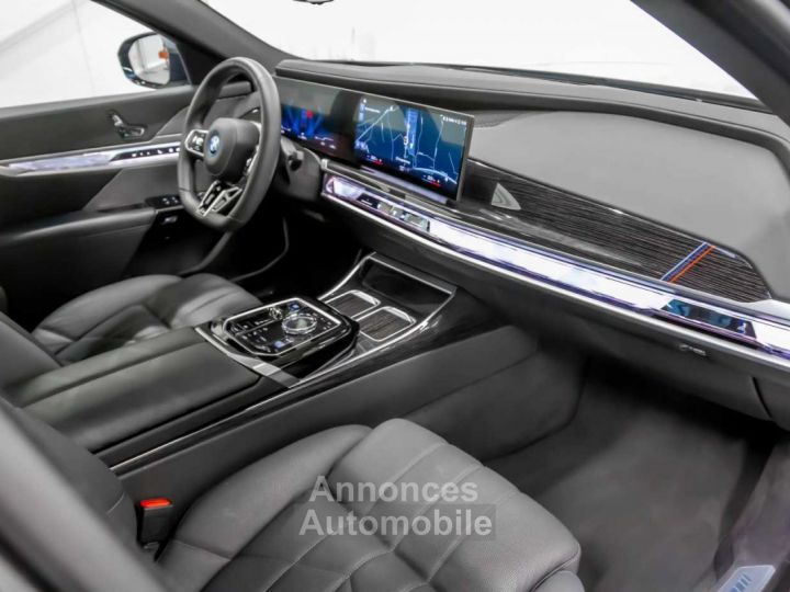 BMW i7 xDrive60 M Sport Massage Bowers SkyLounge ACC HUD - 14