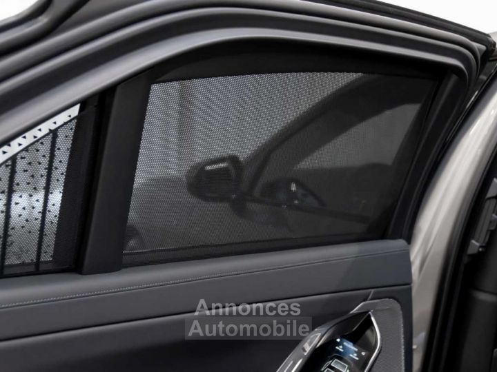 BMW i7 xDrive60 M Sport Pro Massage SkyLounge Bowers ACC - 33