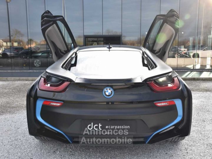 BMW i8 Coupé HUD Harman Kardon LED - 9