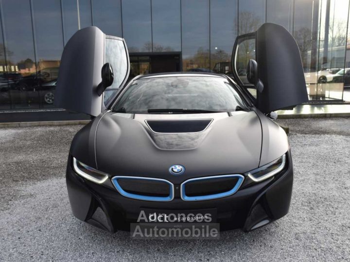 BMW i8 Coupé HUD Harman Kardon LED - 11