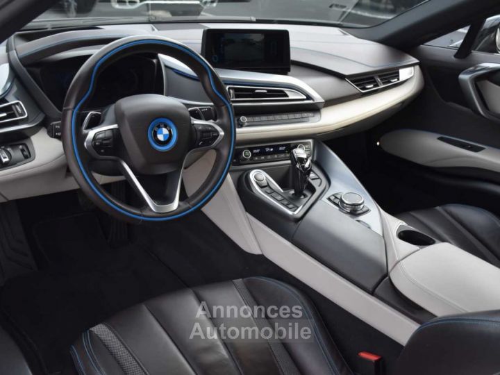 BMW i8 Coupé HUD Harman Kardon LED - 13