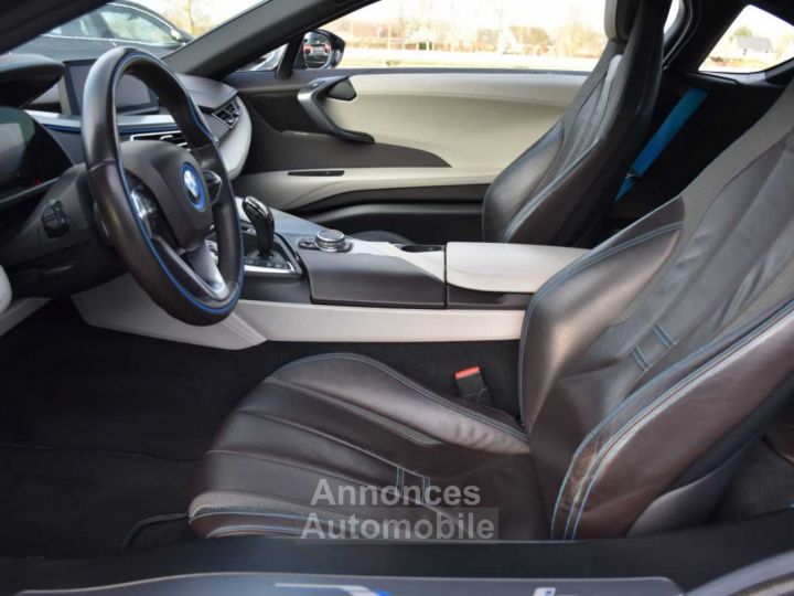 BMW i8 Coupé HUD Harman Kardon LED - 15