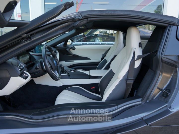 BMW i8 ROADSTER 374 BVA6 - Première Main - Carbone - Harman Kardon - Laser - HUD - Caméra 360° - 18