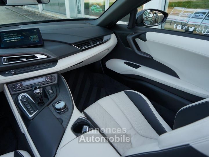 BMW i8 ROADSTER 374 BVA6 - Première Main - Carbone - Harman Kardon - Laser - HUD - Caméra 360° - 22