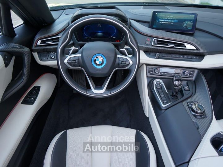 BMW i8 ROADSTER 374 BVA6 - Première Main - Carbone - Harman Kardon - Laser - HUD - Caméra 360° - 19