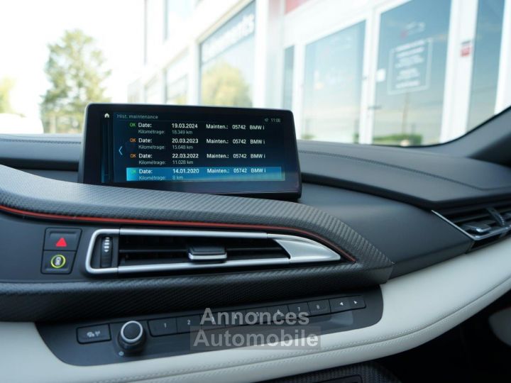 BMW i8 ROADSTER 374 BVA6 - Première Main - Carbone - Harman Kardon - Laser - HUD - Caméra 360° - 44