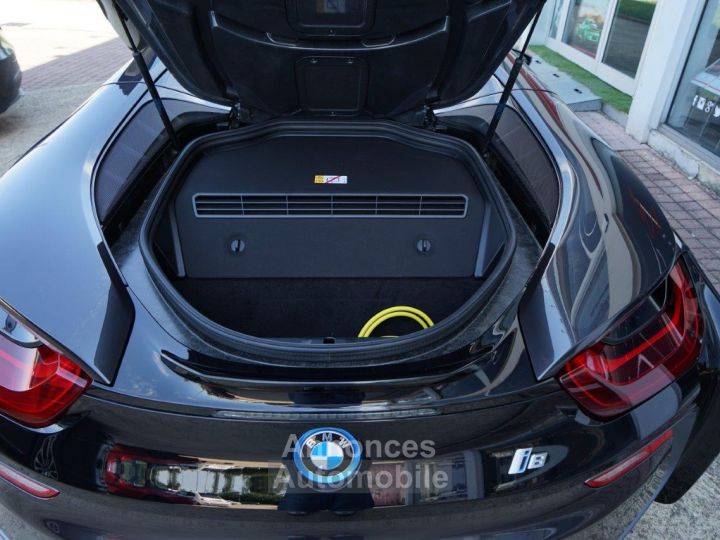 BMW i8 ROADSTER 374 BVA6 - Première Main - Carbone - Harman Kardon - Laser - HUD - Caméra 360° - 47