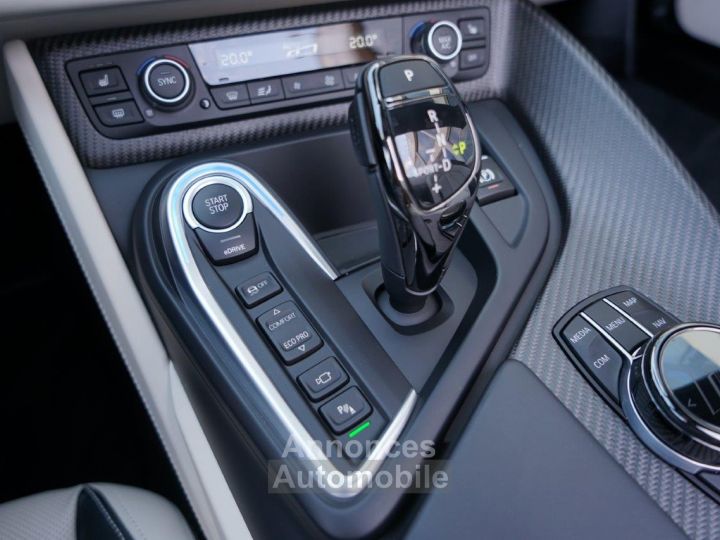 BMW i8 ROADSTER 374 BVA6 - Première Main - Carbone - Harman Kardon - Laser - HUD - Caméra 360° - 30