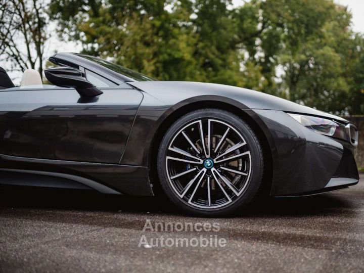 BMW i8 Roadster Vat refundable-Like new - 4