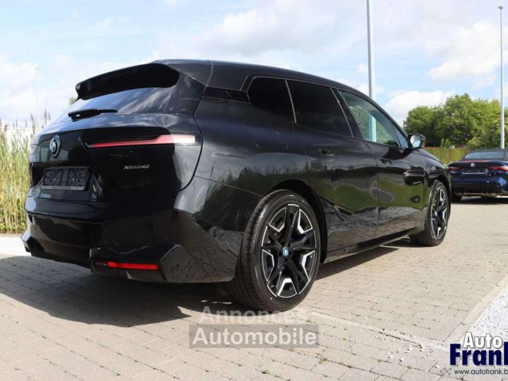 BMW iX 40 M-SPORT PANO TREKHK INCL WINTERSET - 7