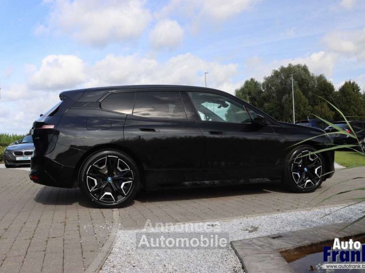 BMW iX 40 M-SPORT PANO TREKHK INCL WINTERSET - 8