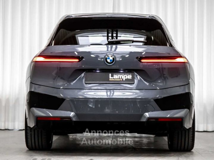 BMW iX xDrive40 Sport Pack Trekh SkyLounge Laser Massage - 7