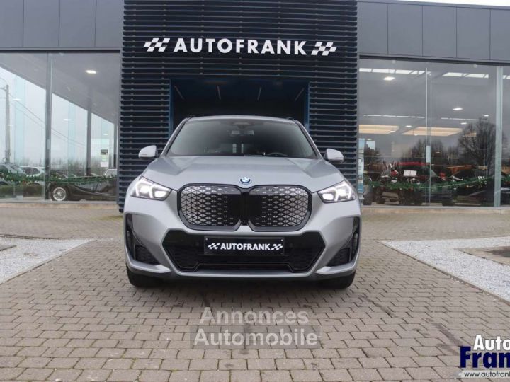 BMW iX1 20 M-SPORT PANO TREKHK 360CAM HUD FULL - 2