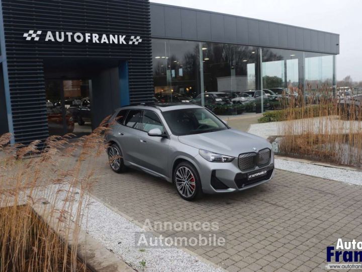 BMW iX1 20 M-SPORT PANO TREKHK 360CAM HUD FULL - 9