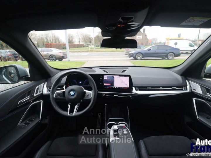 BMW iX1 20 M-SPORT PANO TREKHK 360CAM HUD FULL - 27