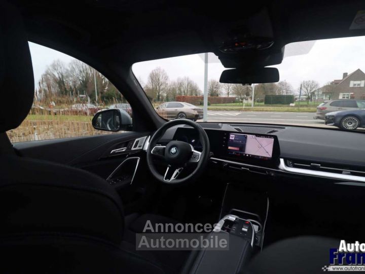 BMW iX1 20 M-SPORT PANO TREKHK 360CAM HUD FULL - 28