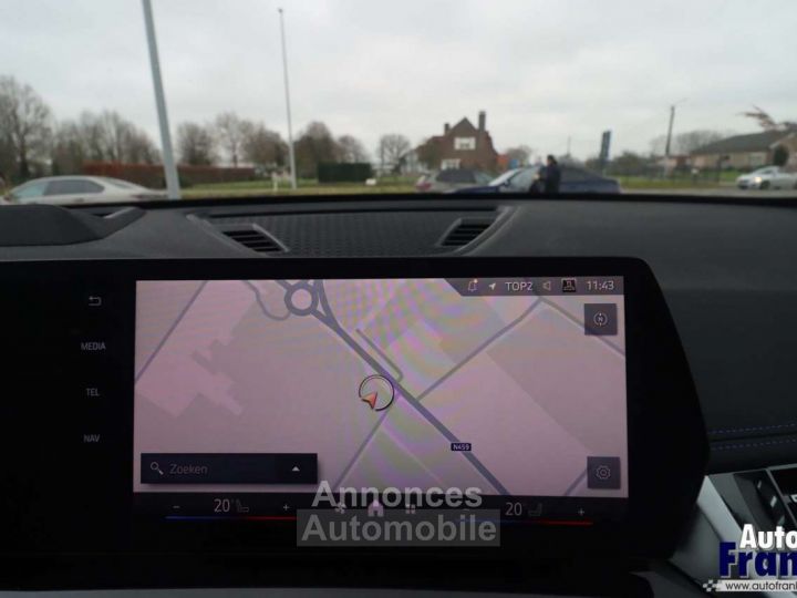 BMW iX1 20 M-SPORT PANO TREKHK 360CAM HUD FULL - 35