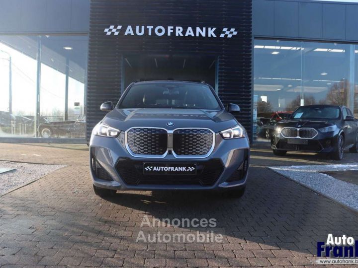 BMW iX1 20 M-SPORT PANO TREKHK MEMO 360CAM FUL - 2