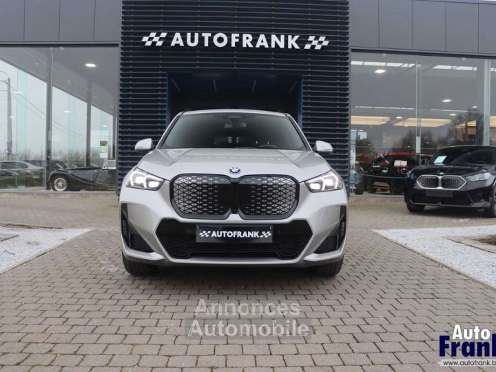 BMW iX1 30 4X4 M-SPORT TREKHK PANO 360CAM MEMO - 2