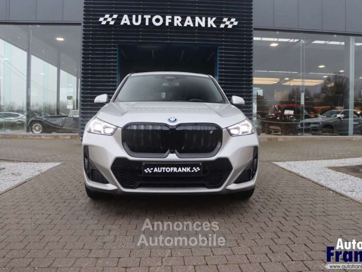 BMW iX1 30 M-SPORT 4X4 TREKHK PANO 360CAM HUD - 2