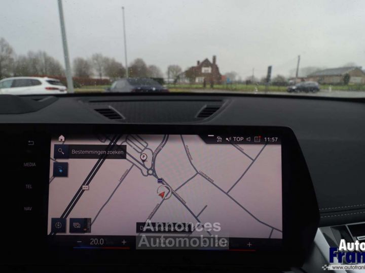 BMW iX1 30 M-SPORT 4X4 TREKHK PANO 360CAM HUD - 33