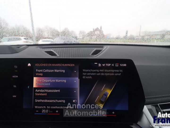 BMW iX1 30 M-SPORT 4X4 TREKHK PANO 360CAM HUD - 42