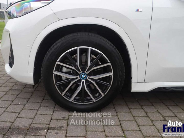 BMW iX1 XDR30 M-SPORT TREKHK MEMO HUD 360CAM - 4