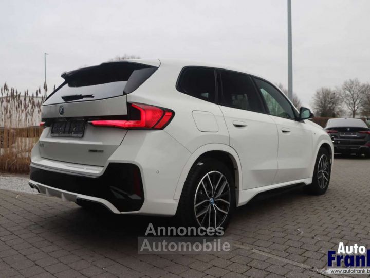 BMW iX1 XDR30 M-SPORT TREKHK MEMO HUD 360CAM - 7