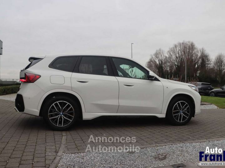 BMW iX1 XDR30 M-SPORT TREKHK MEMO HUD 360CAM - 8