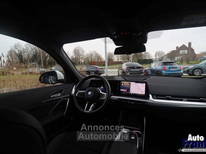 BMW iX1 XDR30 M-SPORT TREKHK MEMO HUD 360CAM - 27