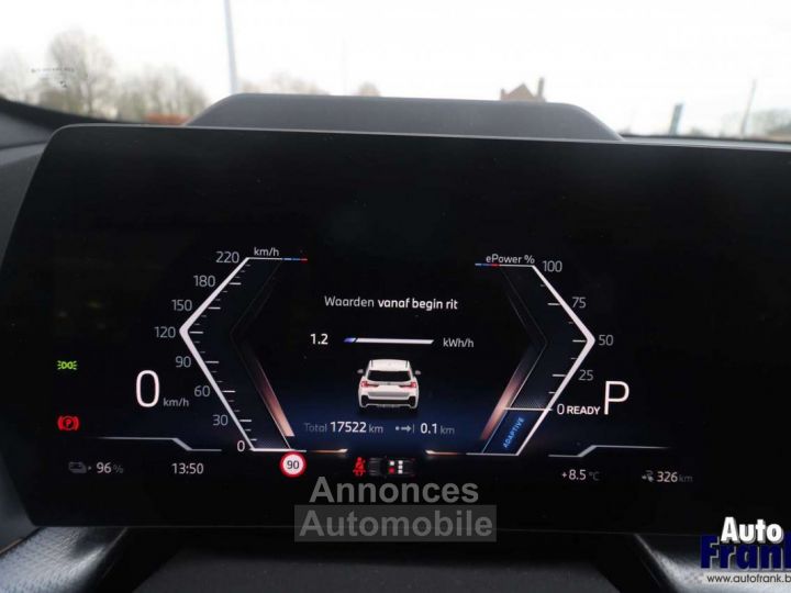 BMW iX1 XDR30 M-SPORT TREKHK MEMO HUD 360CAM - 32