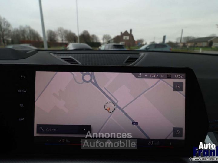 BMW iX1 XDR30 M-SPORT TREKHK MEMO HUD 360CAM - 35