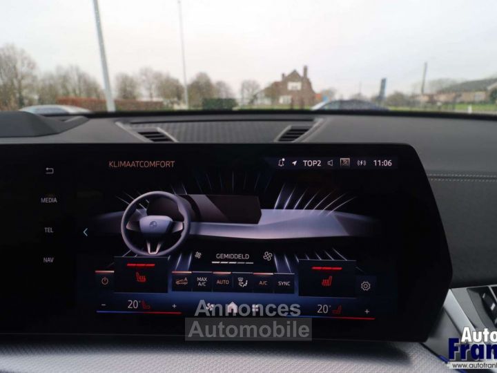 BMW iX2 30 M-SPORT 360 CAM MEMO H&K HUD - 43