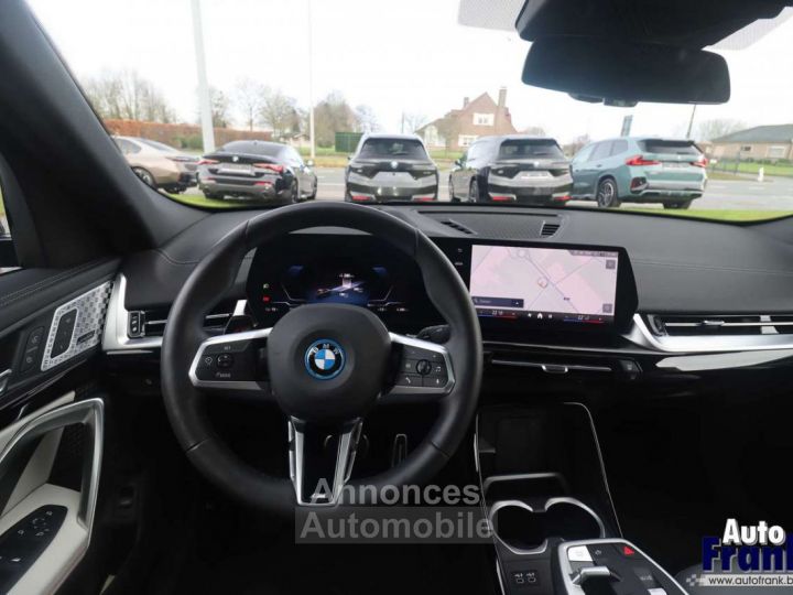 BMW iX2 30 M-SPORT PANO TREKHK 360 CAM -MEMO HUD - 28