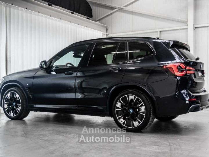 BMW iX3 M Sport Impressive Pano Trekhaak HarmanKardon ACC - 11