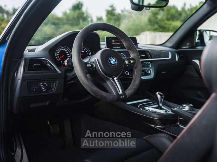 BMW M2 CS Carbon Harman Kardon- Misano Blau - 12