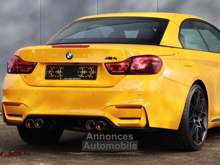 BMW M4 Convertible 30 years edition 3.00 l / 331 hp - 32