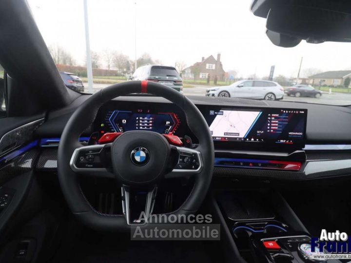 BMW M5 TOURING 360CAM PANO CARBON DRIV PRO B&W - 31